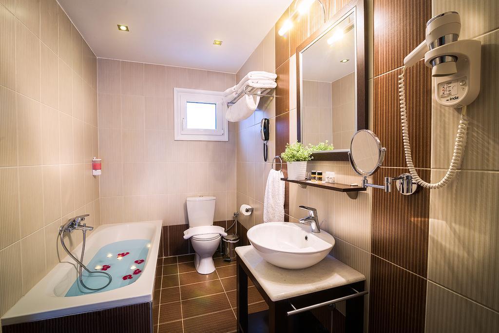 Pansion Zafeiriou Hotel Kastoria Bagian luar foto